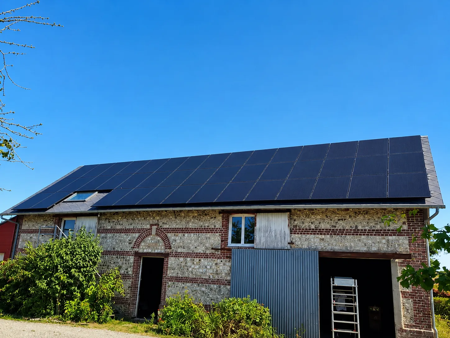 Réduire sa facture d'énergie : combiner photovoltaïque, borne et domotique